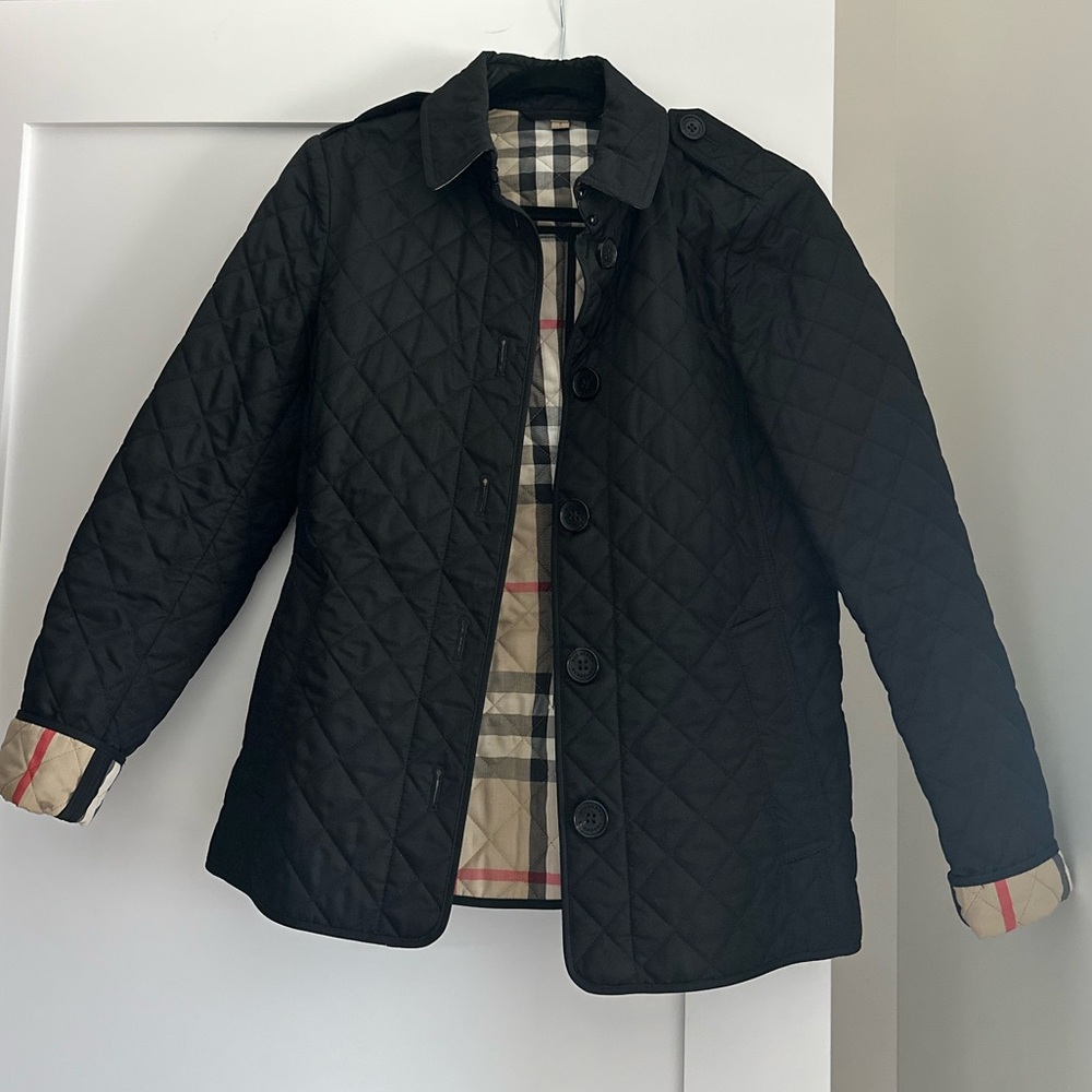 Burberry quilted black coat / jacket